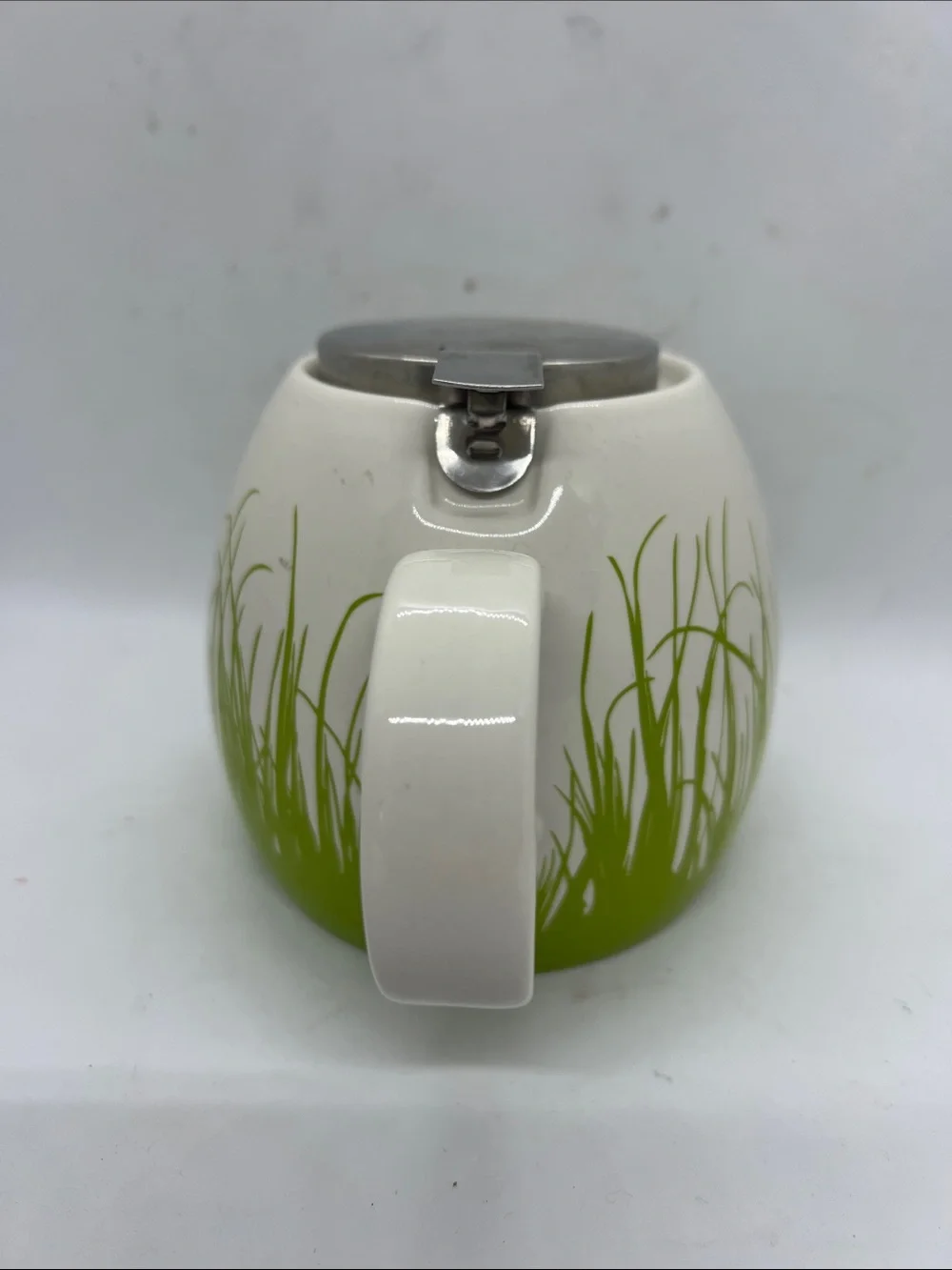 Tea Forte stands approx